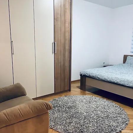 Ad Fines Apartment