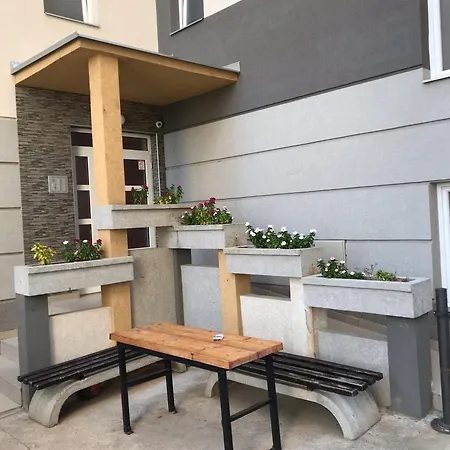 Apartment Ad Fines